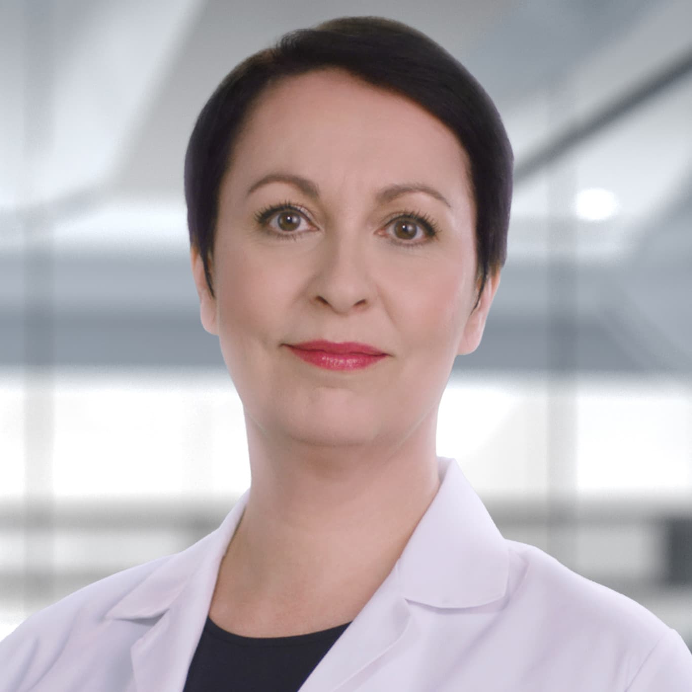 Dr. Nadine Pernodet